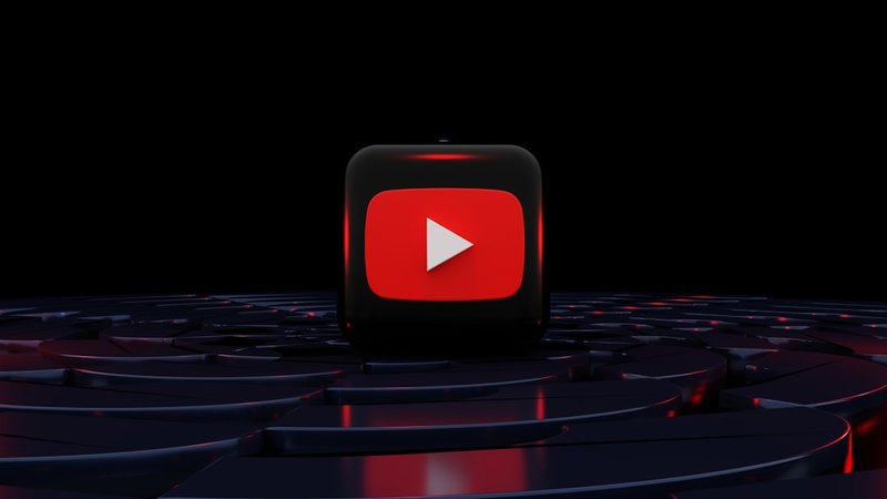 YouTubeサムネイル制作の様子