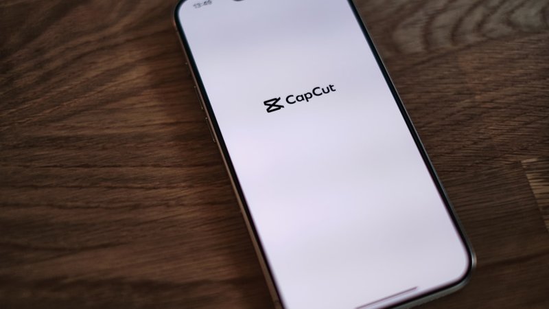 CapCutの自動字幕機能イメージ