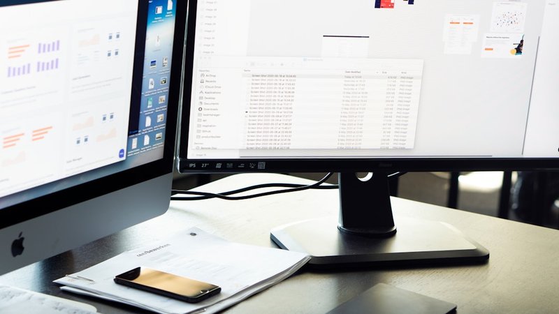 AI副業 画像生成ワークフロー デスクトップ画面